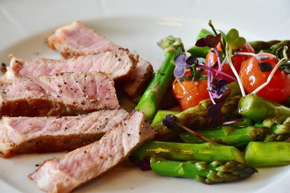Carne cu legume